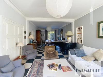 Maison - 151 m² - 6 pièces