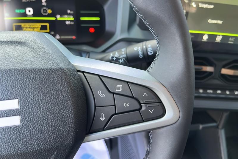 Dacia Duster Hybrid-G 150 4x4 Extreme