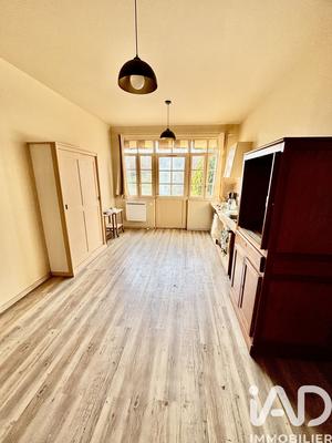 Maison - 245 m² - 12 pièces