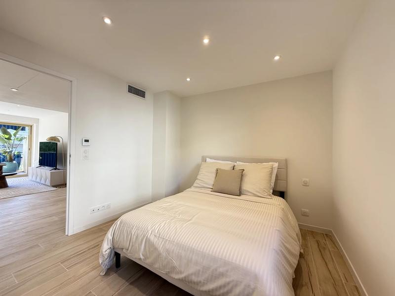 Appartement - 95 m² - 4 pièces