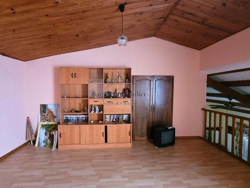 Villa - 200 m² - 7 pièces