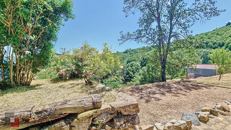 Maison - 528 m² - 17 pièces