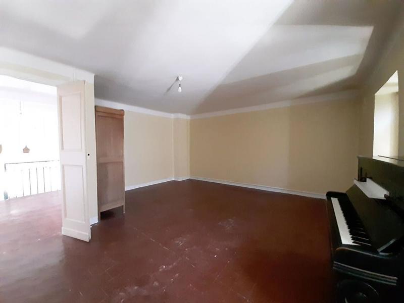 Maison - 252 m² - 7 pièces