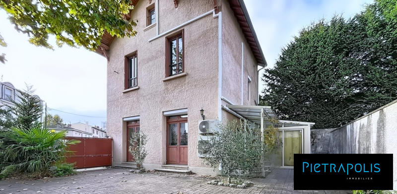 Maison - 100 m² - 5 pièces