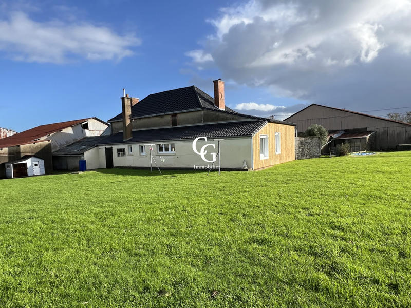 Maison ancienne - 111 m² - 4 pièces