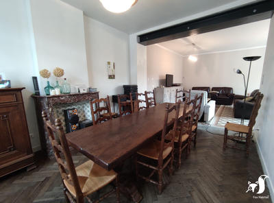 Maison - 212 m² - 9 pièces