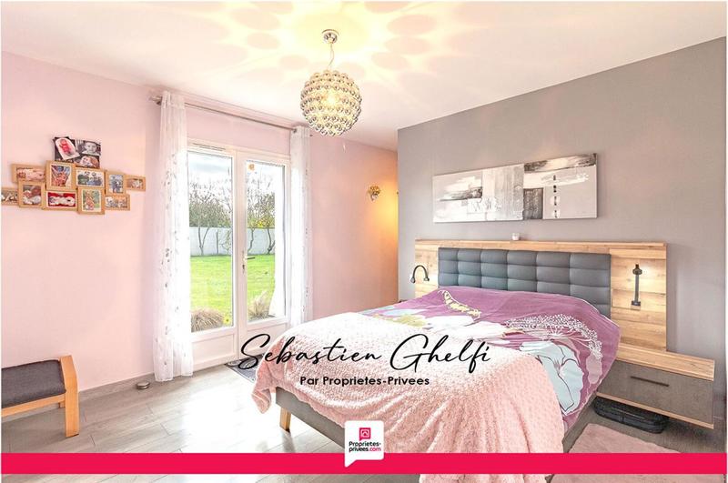 Maison - 220 m² - 8 pièces