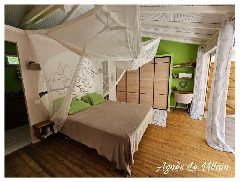 Maison - 272 m² - 12 pièces