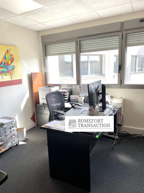 Bureau - 467 m²
