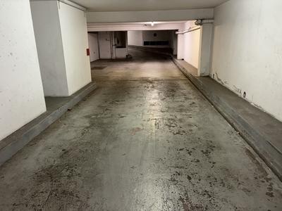 Parking / Garage - 14 m²