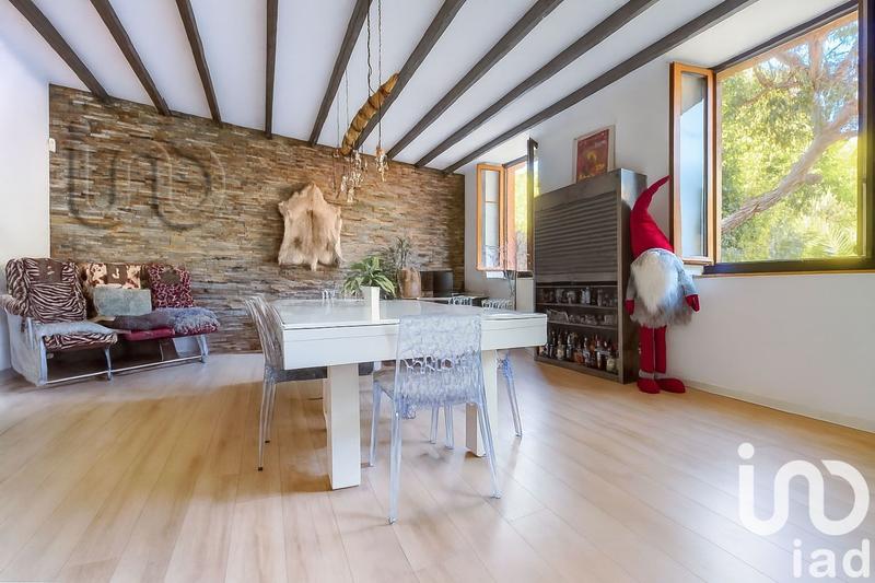 Maison - 315 m² - 10 pièces