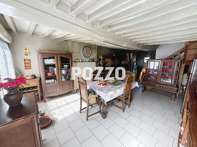 Maison - 95 m² - 5 pièces