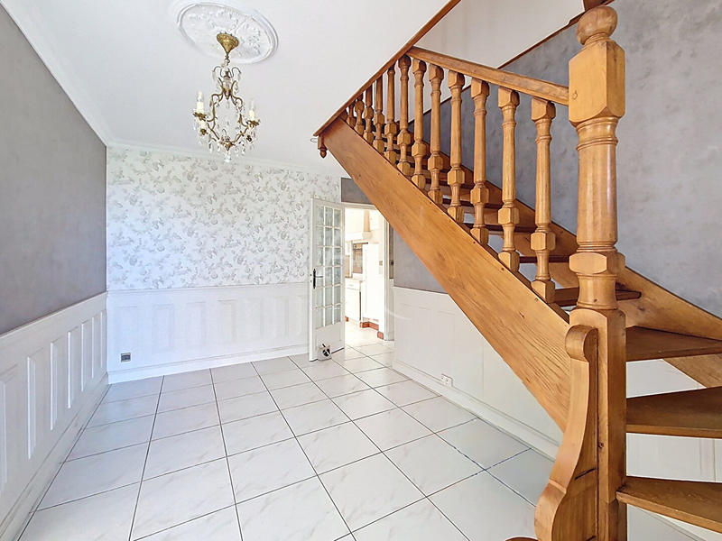 Maison - 162 m² - 6 pièces