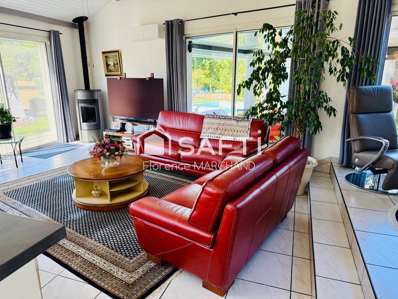 Maison - 402 m² - 9 pièces