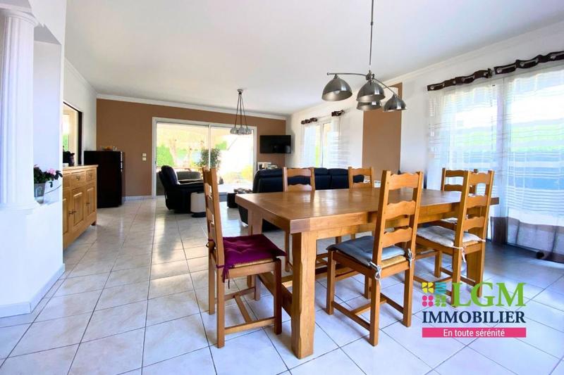 Maison - 170 m² - 5 pièces