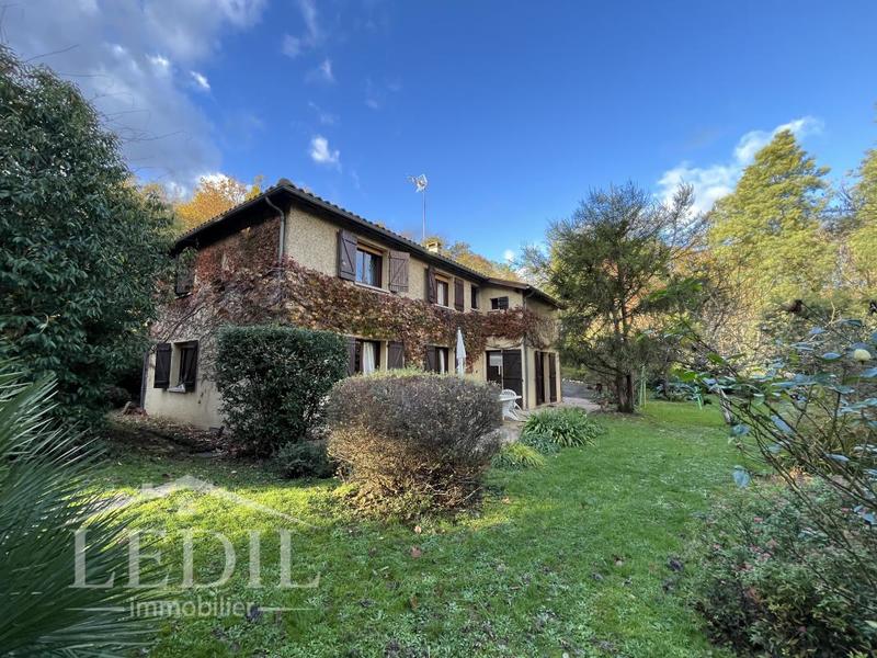 Maison - 176 m² - 6 pièces