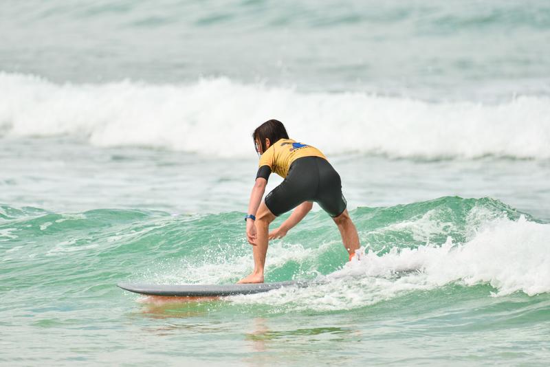 Activité enfants et ados : Initiation au surf  la Garluche