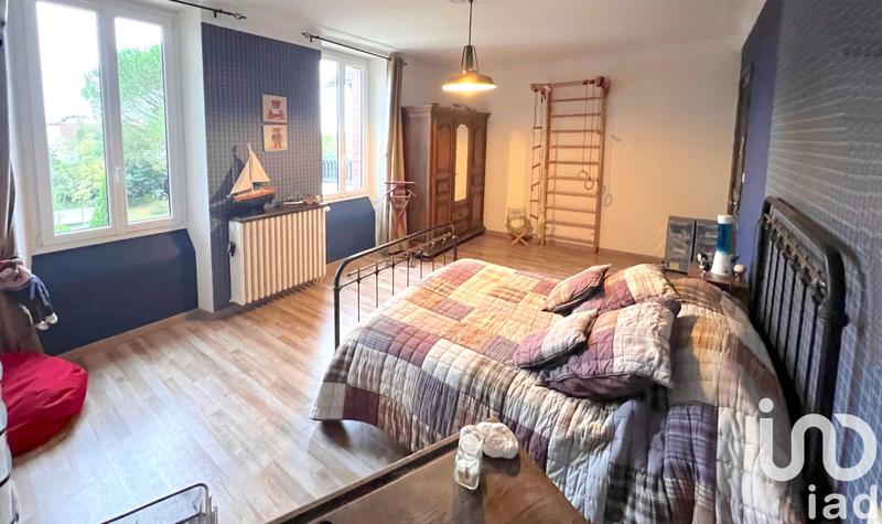 Maison - 382 m² - 9 pièces