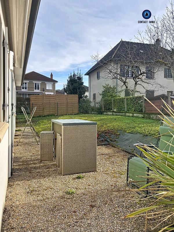 Maison - 92 m² - 4 pièces