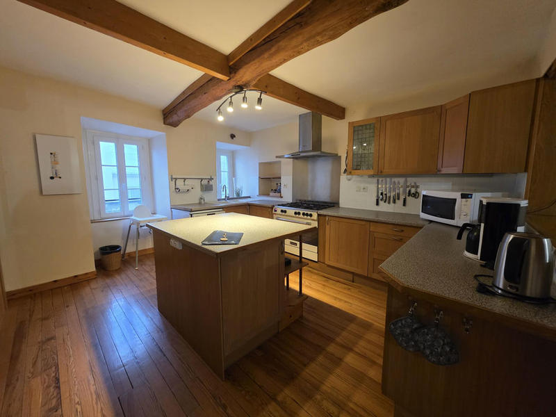 Maison ancienne - 280 m² - 10 pièces