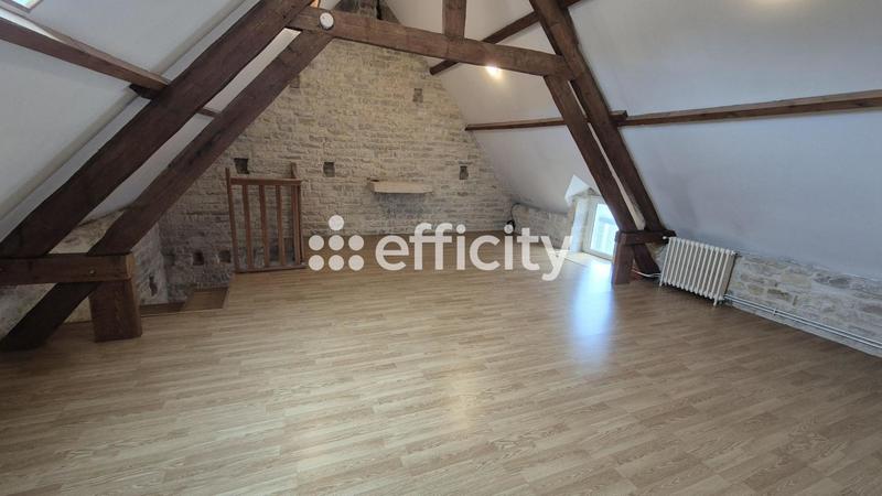 Maison - 230 m² - 10 pièces