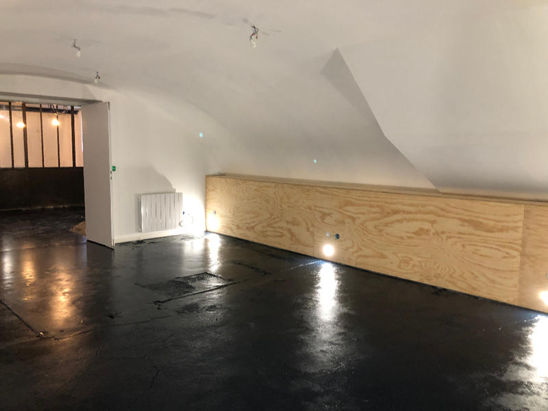 Local d'activité / Entrepôt - 175 m²