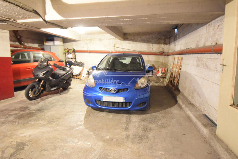 Parking / Garage - 19 m²