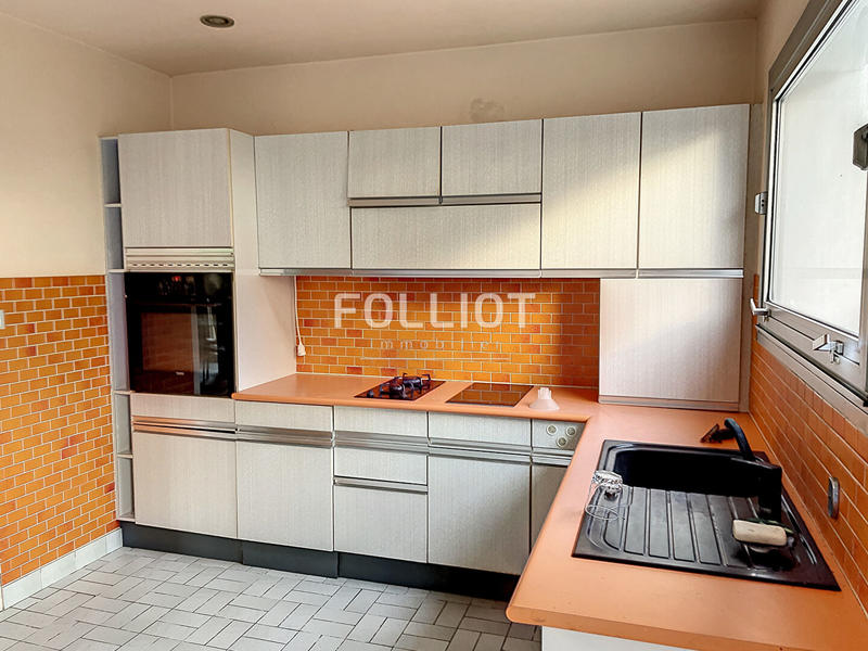 Maison - 168 m² - 7 pièces