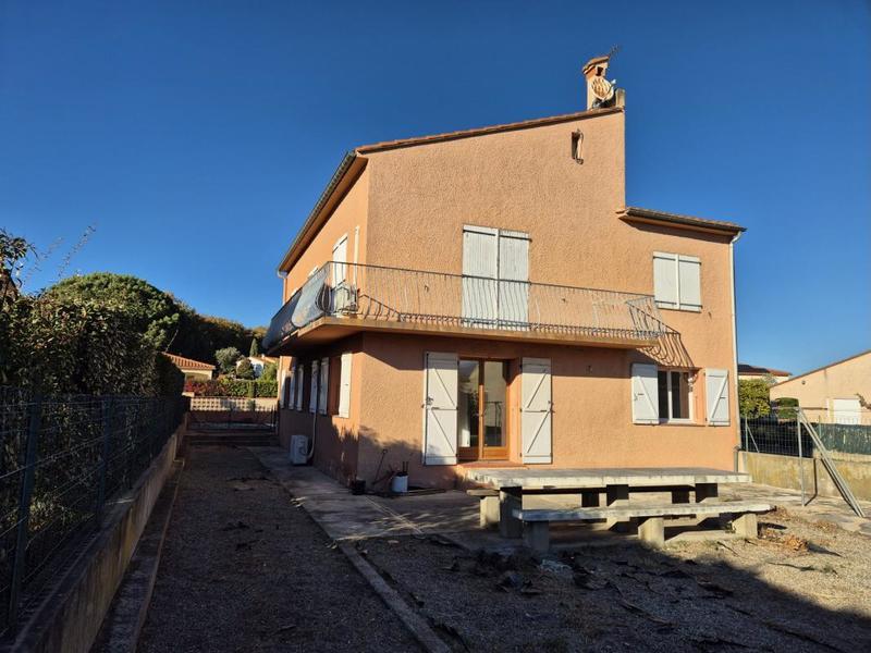 Maison - 166 m² - 6 pièces