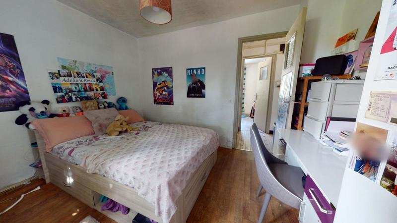 Maison - 147 m² - 9 pièces