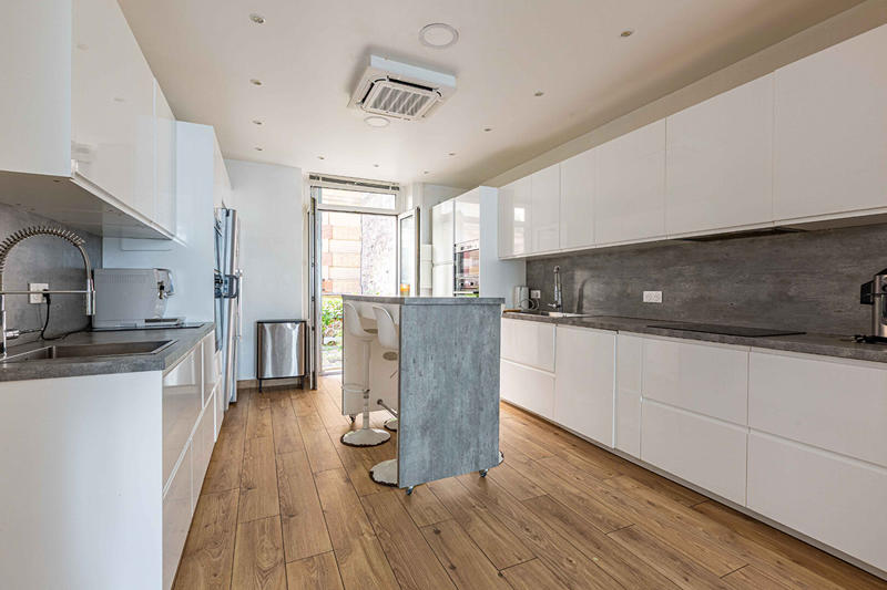 Appartement - 88 m² - 4 pièces