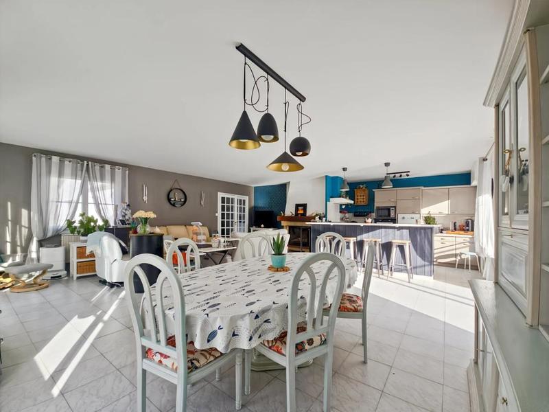 Maison - 130 m² - 5 pièces