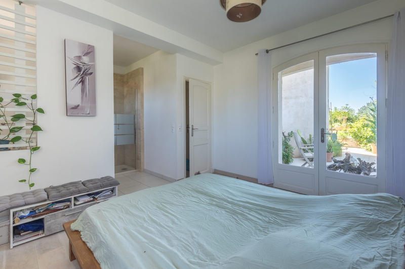 Villa - 220 m² - 6 pièces