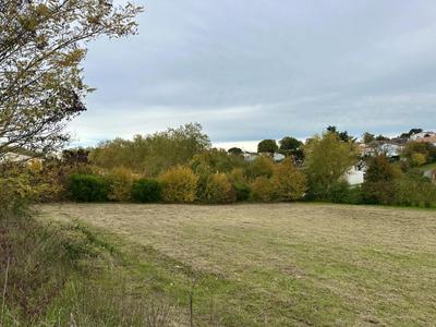 Terrain constructible - 928 m²