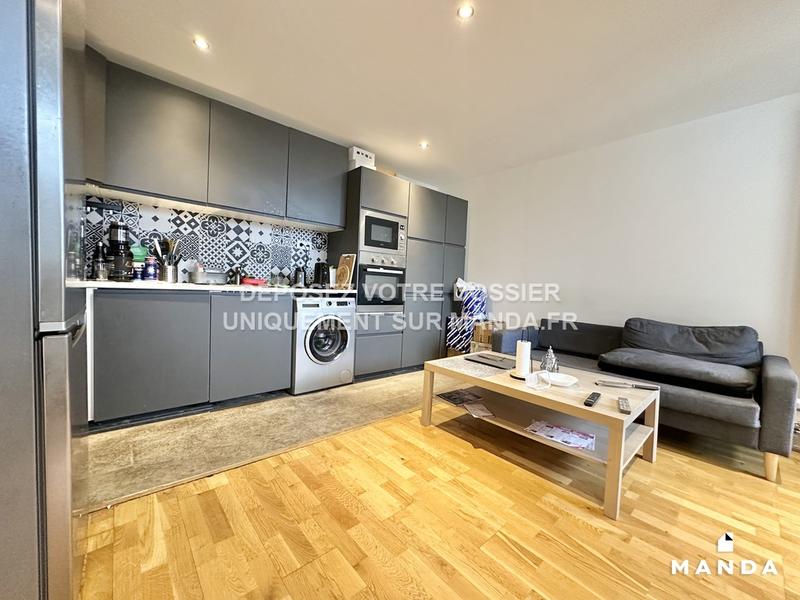 Chambre - 10 m² - 5 pièces