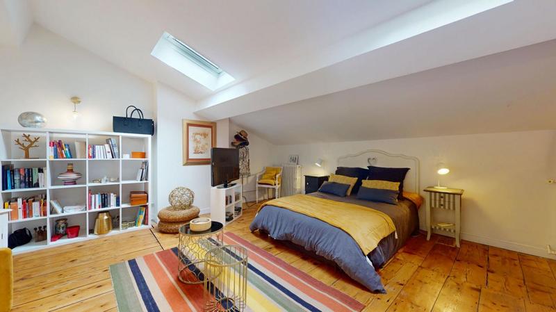 Appartement - 272 m² - 8 pièces