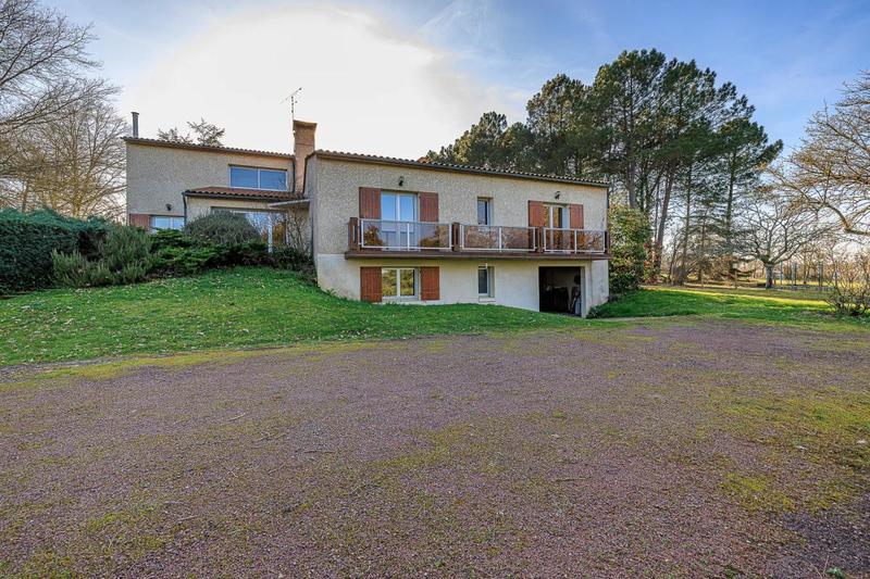 Maison d'architecte - 172 m² - 5 pièces