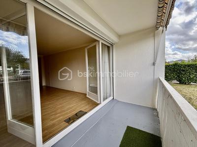 Appartement - 90 m² - 5 pièces