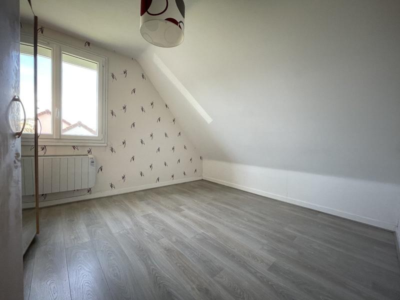 Maison - 140 m² - 8 pièces