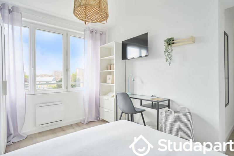 Chambre - 12 m² - 1 pièce