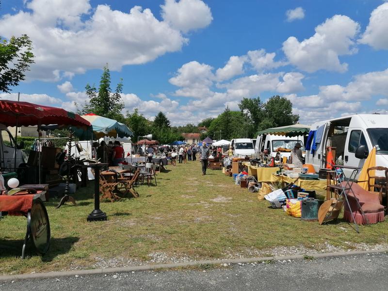 Brocante &amp; Vide-Grenier à Verteillac