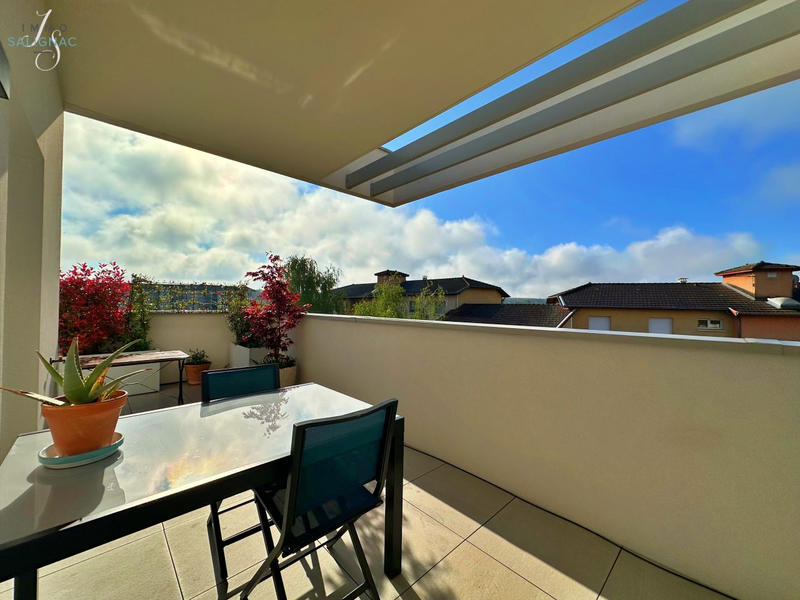 Appartement - 92 m² - 4 pièces