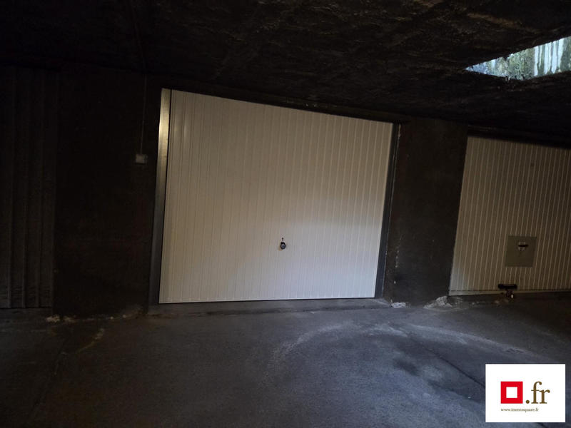 Parking / Garage - 18 m²