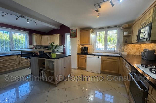 Maison - 145 m² - 5 pièces