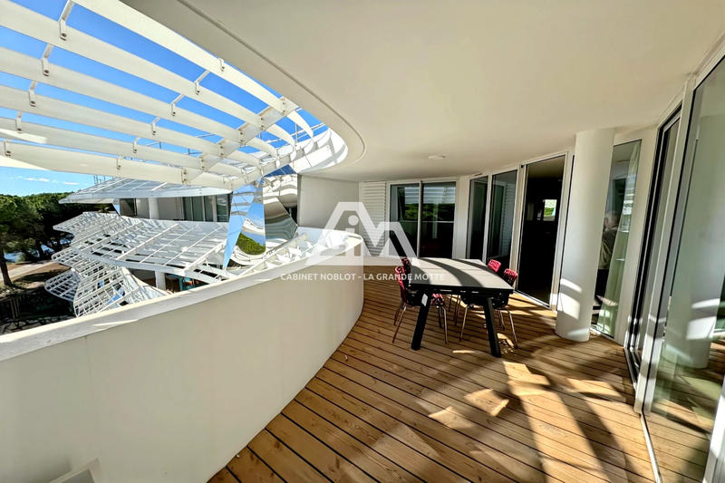 Appartement - 100 m² - 4 pièces