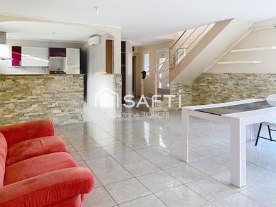 Maison - 140 m² - 5 pièces
