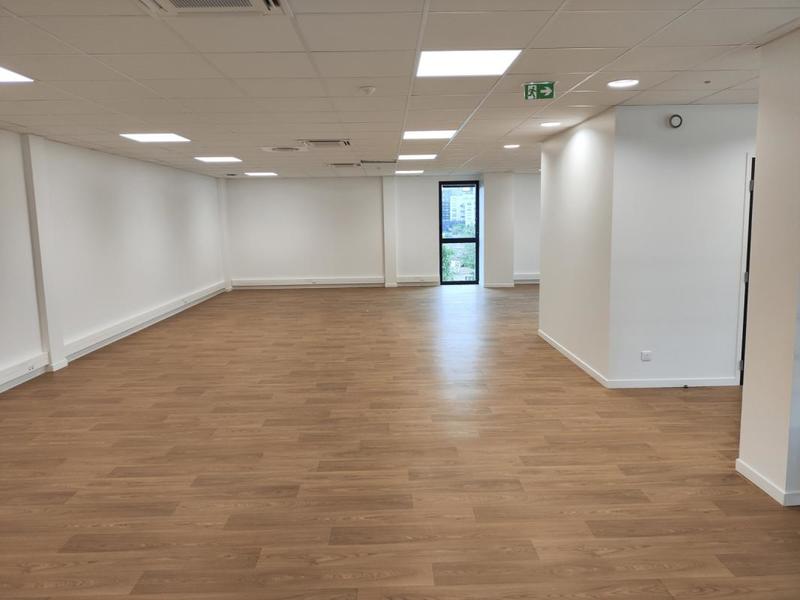 Local d'activités - 1 826 m²