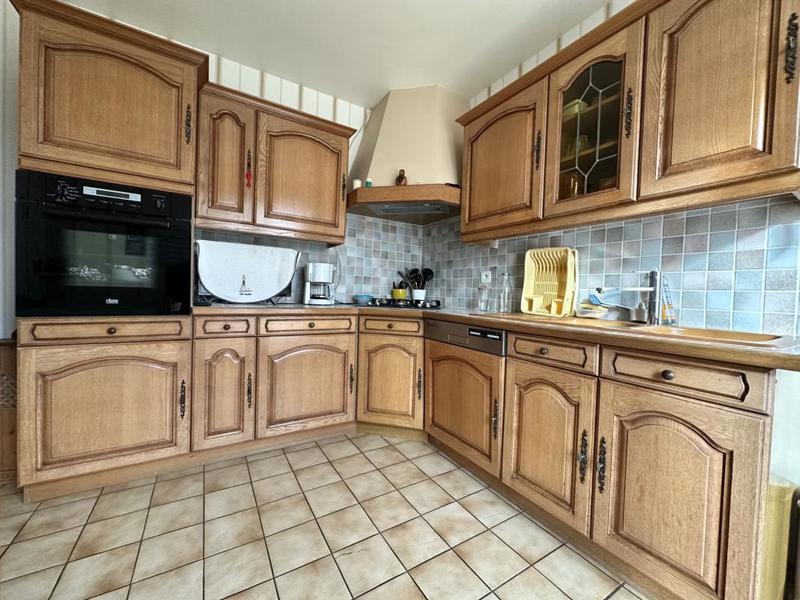 Pavillon - 138 m² - 7 pièces