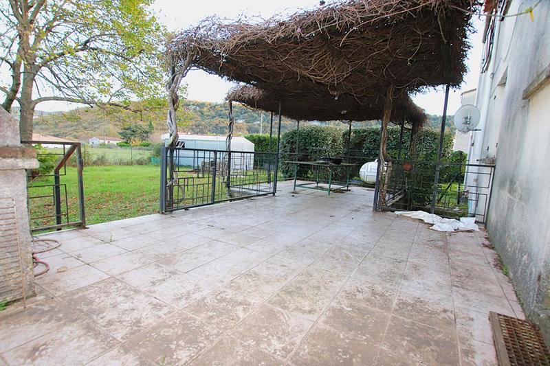 Villa - 215 m² - 9 pièces