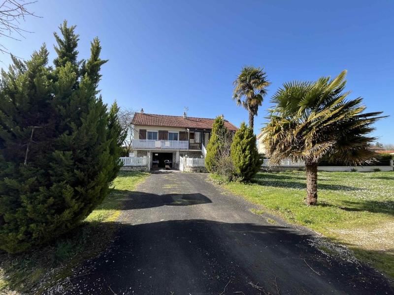 Maison - 137 m² - 6 pièces